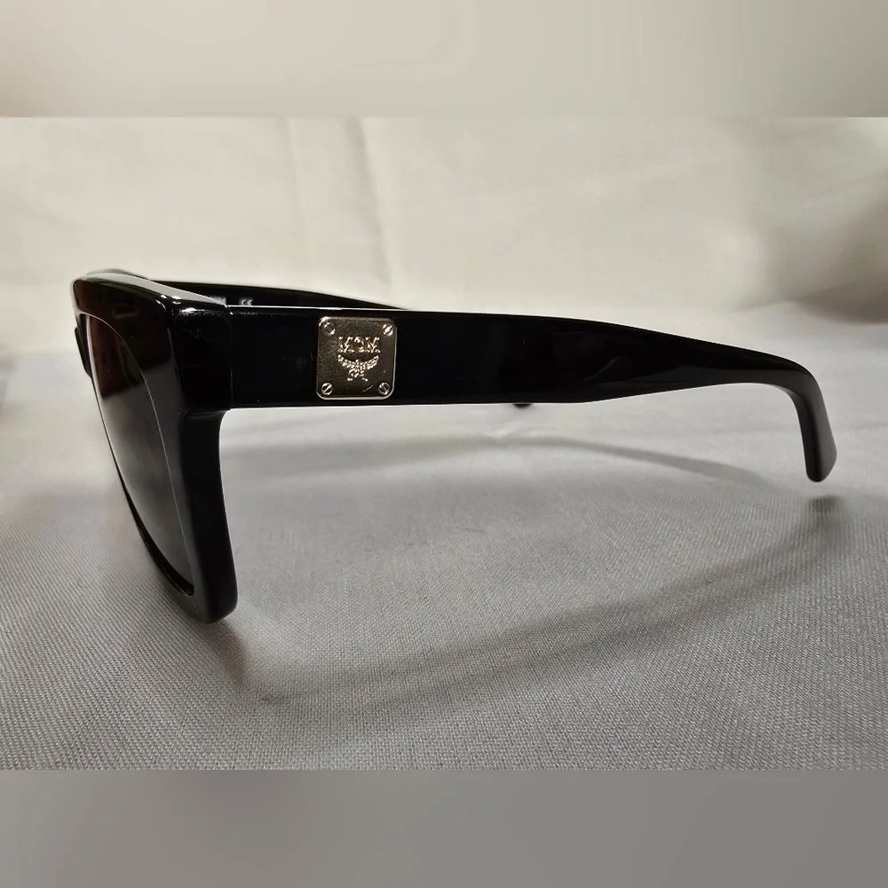 MCM Sunglasses - Picture 3 of 4
